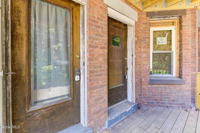 5th image of 223-225 Vrooman Avenue