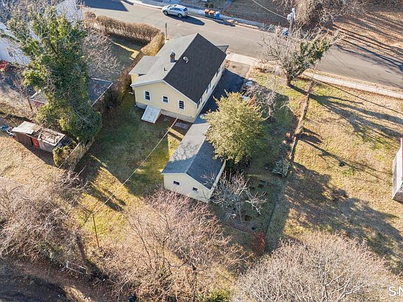 4th image of 243 Grove Street