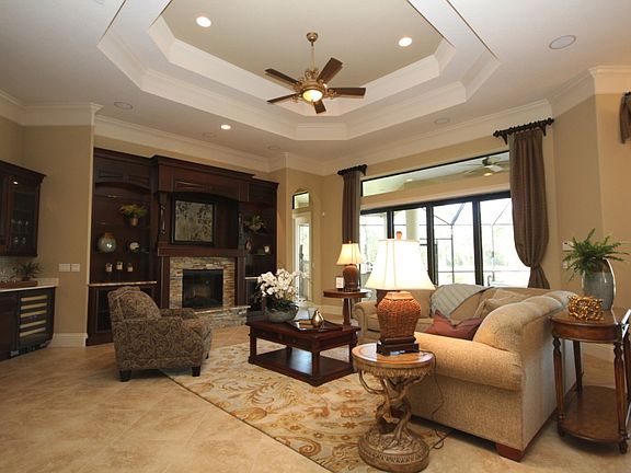 2nd image of 212 Willow Oak Way