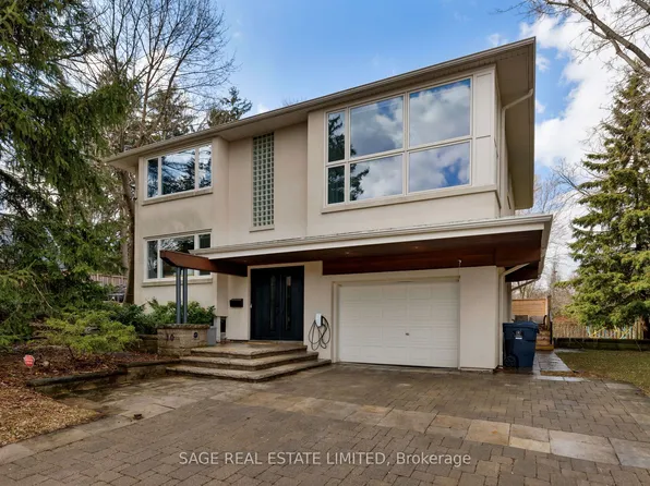 10 Walford Rd, Toronto, ON M8X 2P1