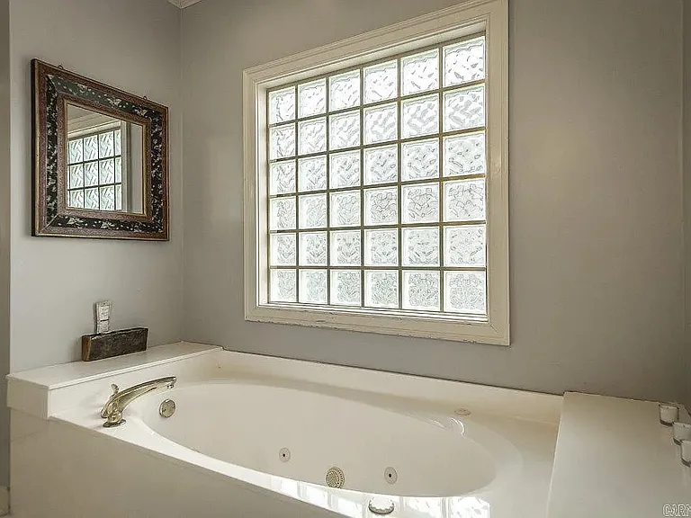 155 Peach St — Photo 11
