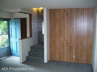 744 SE 32nd Ave, Hillsboro, OR 97123