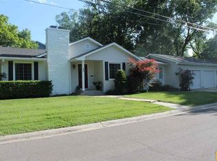 900 S Barrett Ave, Sedalia, MO 65301