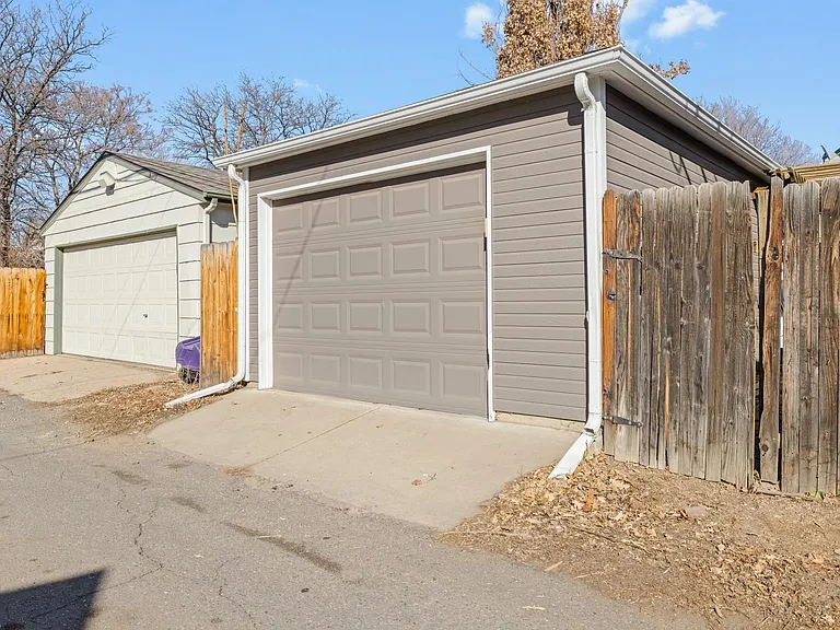 795 S Clarkson St — Photo 28