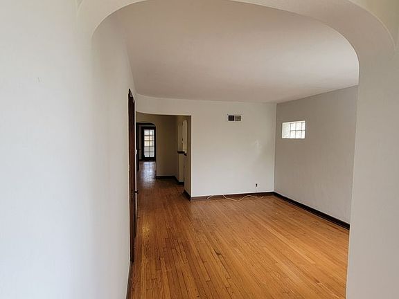 3rd image of 6227-6229 Eichelberger St #6227