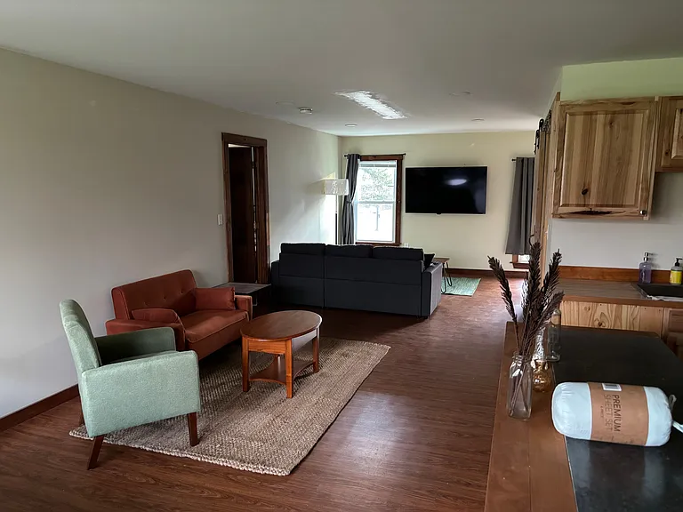 4401 US Route 5 S #C — Photo 35