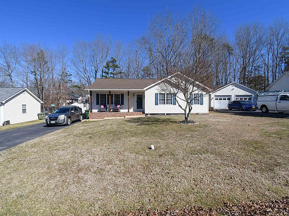 4th image of 61 Canton Ln