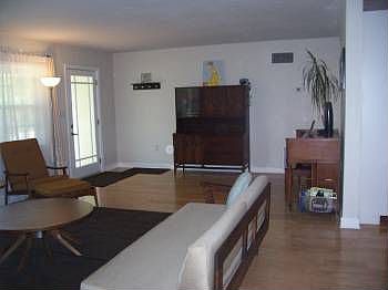 3rd image of 2143 Blossom Ln