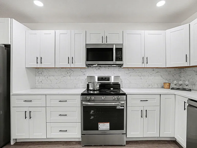 716 E Pecan St #722 — Photo 10