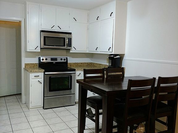 4th image of 1600 S McElroy St