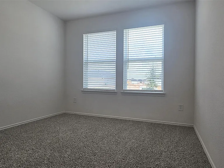 3046 Holland Lakes Dr — Photo 13