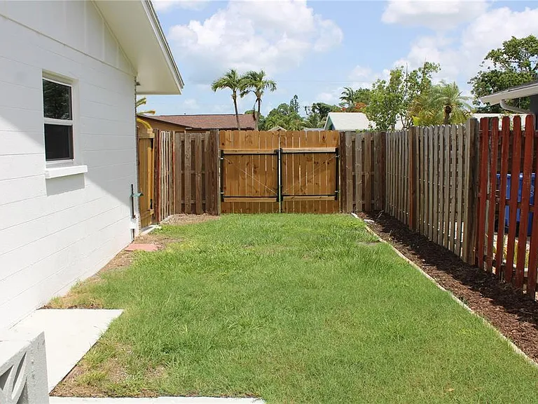 4215 18th Avenue Dr W — Photo 53