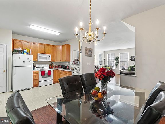 5th image of 4257 Normandy Ct