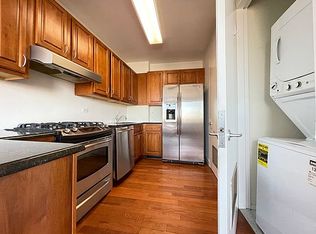 61 Village Rd N #4R, Brooklyn, NY 11223