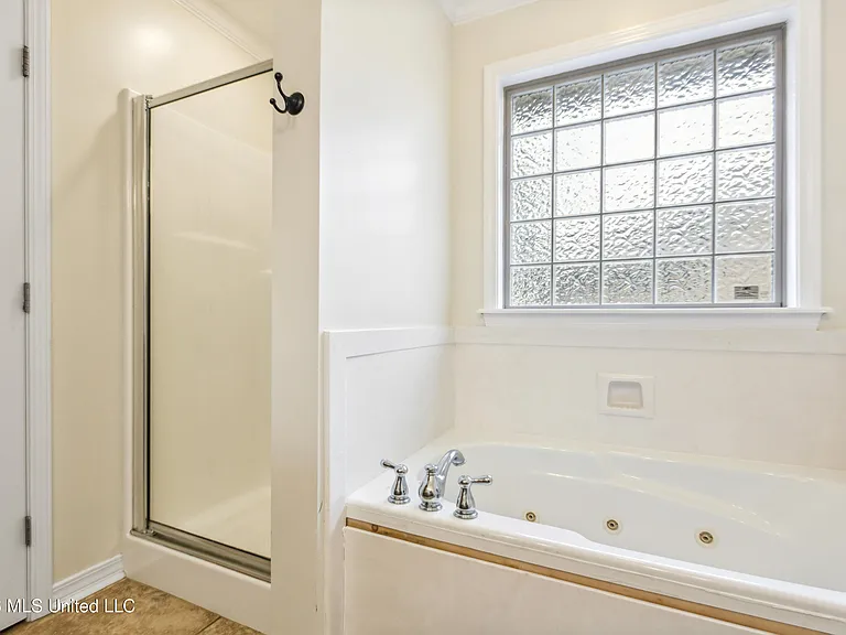 13636 Hidden Oaks Dr — Photo 22
