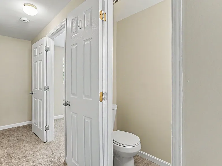 32 Tameron Pl — Photo 32