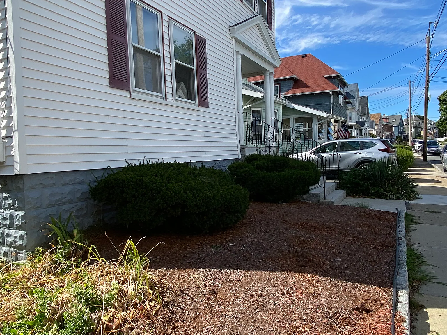 3 bed, 1400 sqft, $2,700 — Photo 3