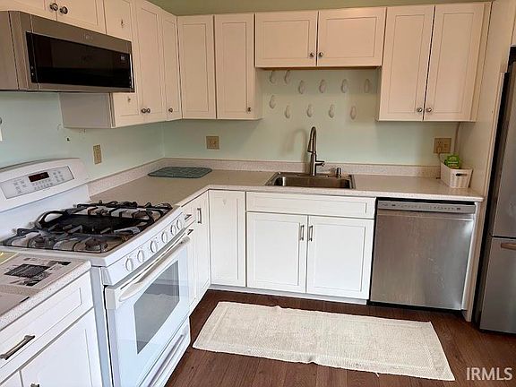 2nd image of 7629 Kingsway Dr