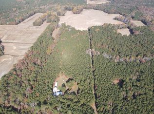 832 Vause Rd, Clarkton, NC 28433