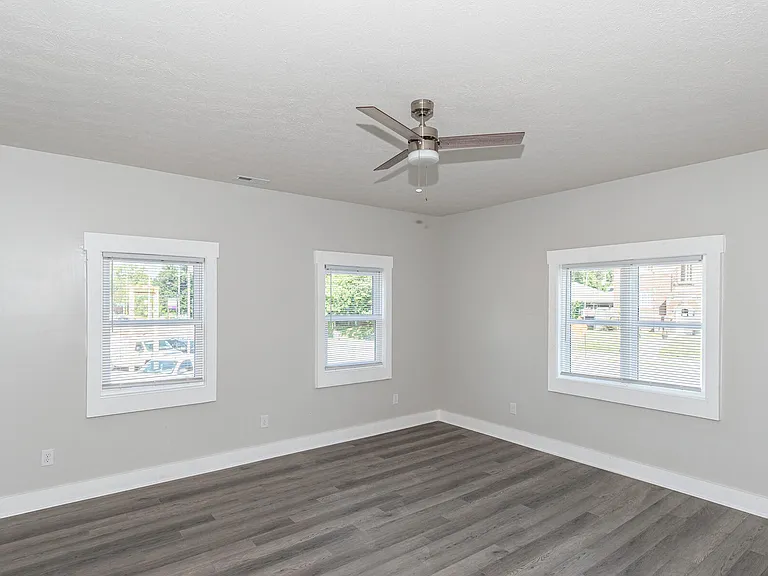 5143 E Washington St #201 — Photo 2