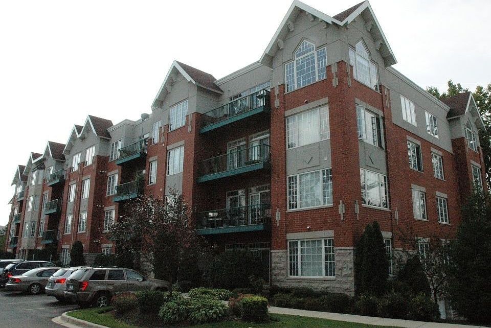 660 McHenry Road #306