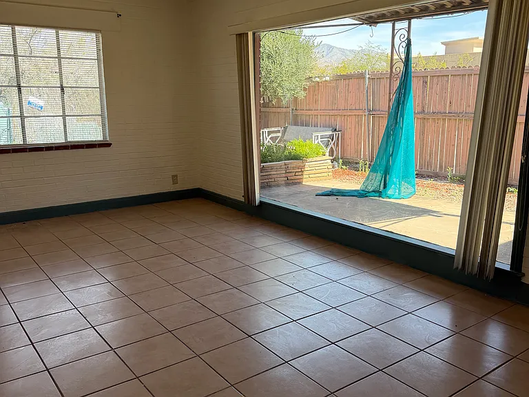 1645 E Prince Rd — Photo 6