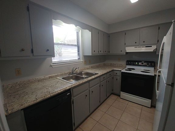 2nd image of 6204 Forest Pines Dr #D