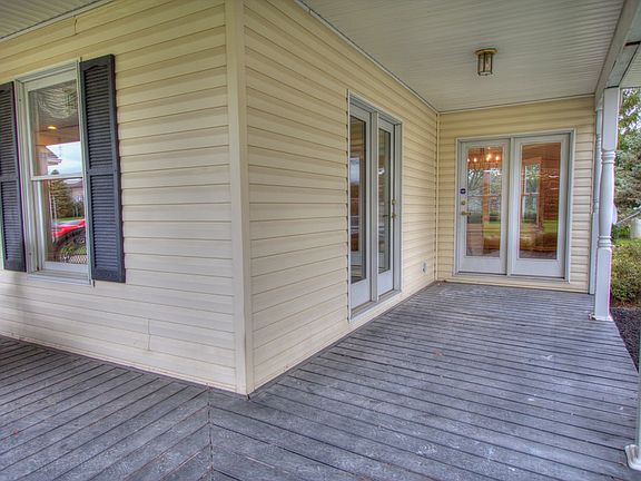 4th image of 1180 Blois Dr