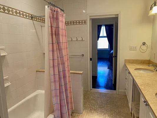 Rented by Owner | media 30