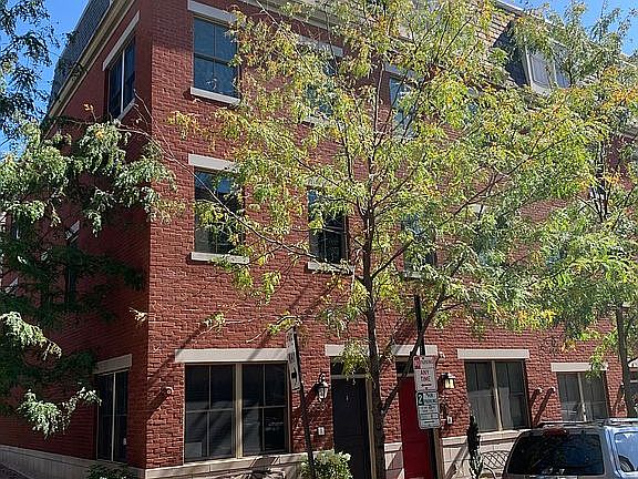 2nd image of 553 N 23rd St