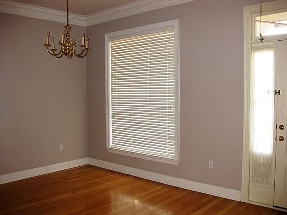 2nd image of 4243 Roseland Dr