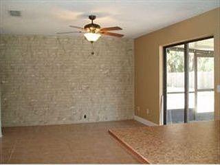 3rd image of 4685 Worth Ave