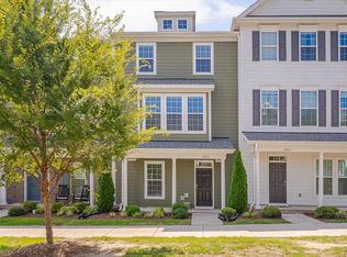 5909 Giddings St, Raleigh, NC 27616