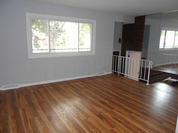 4th image of 4853 Imperial Dr