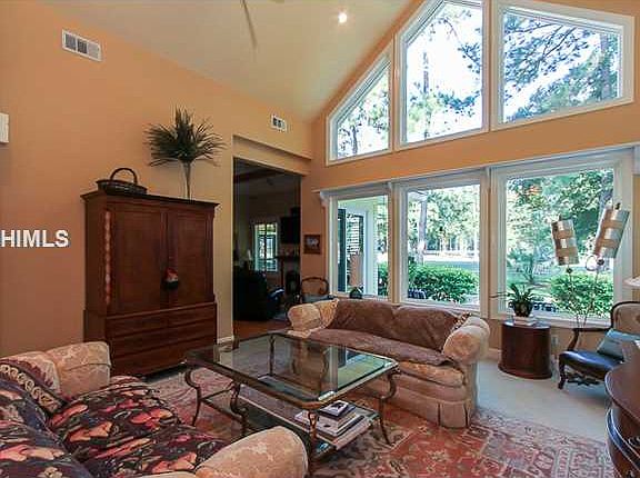 4th image of 87 Saw Timber Dr