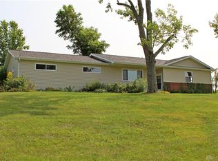 4167 Gardenview Dr, Dayton, OH 45431