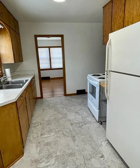414 N Central Ave — Photo 2