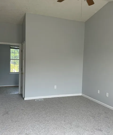 6082 Douglas Ave — Photo 10