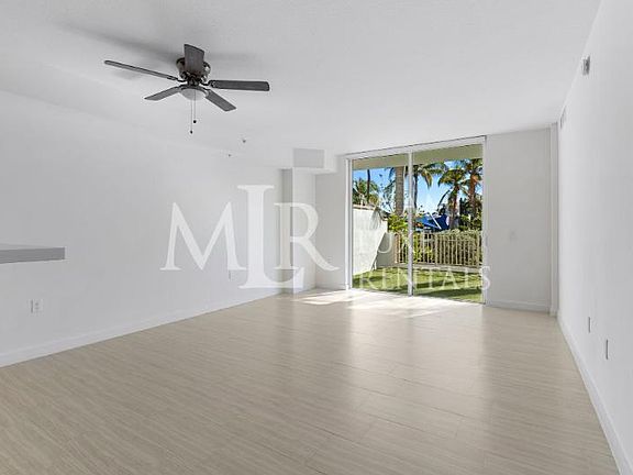 4th image of 455 NE 39th St Unit 315