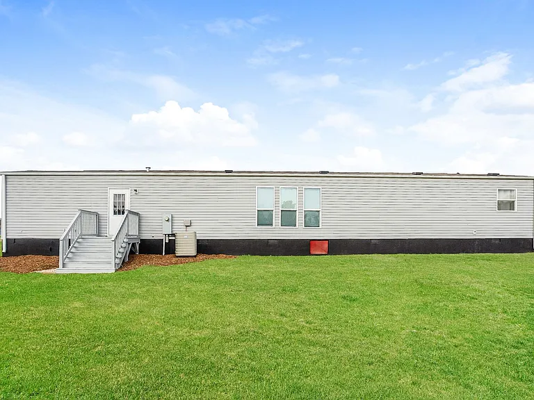 106 Barkley Ln — Photo 13
