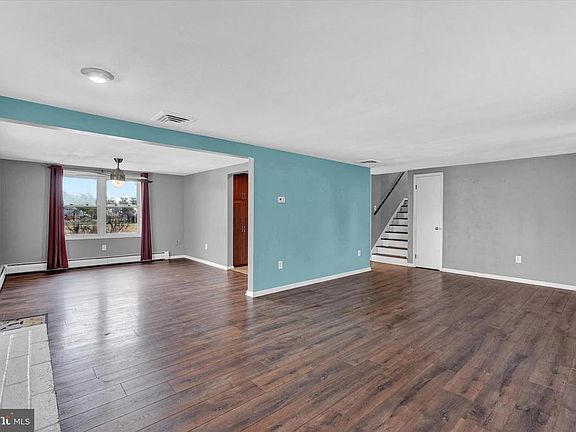 4th image of 3182 Skylight Dr E