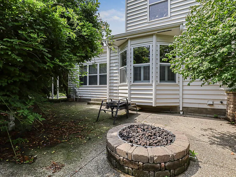 4392 Greensbury Dr — Photo 69