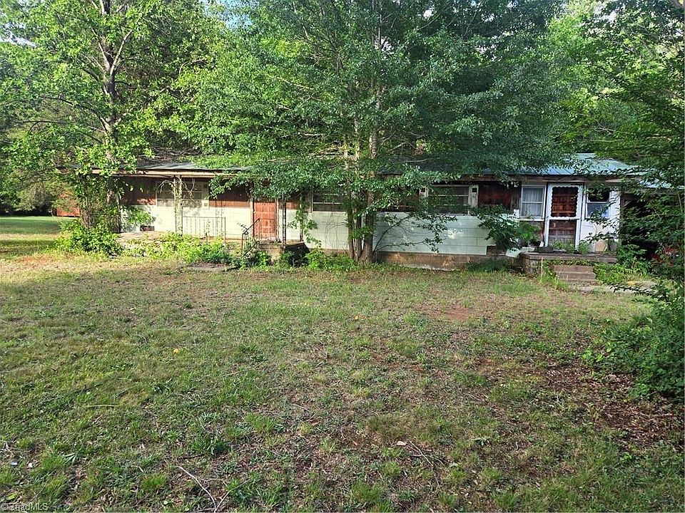 1st image of 1801 Amos St