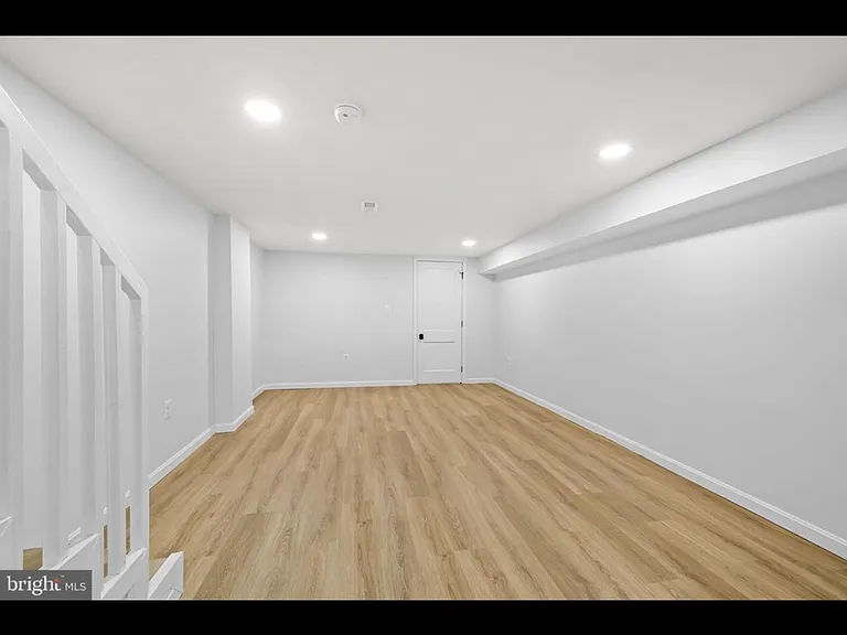 2824 Maryland Ave — Photo 14