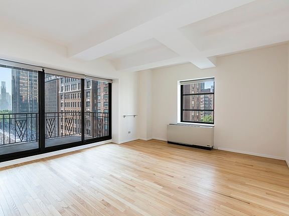 2nd image of 43 W 61st St APT 10D