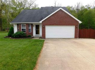 896 E Meadowlands Dr, Ellettsville, IN