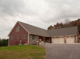 S4517 Mirror Lake Rd, Baraboo, WI 53913