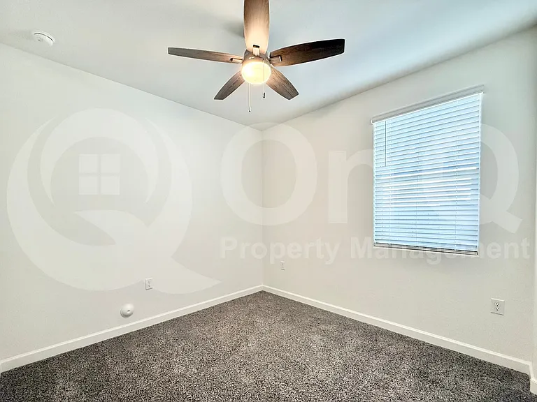 3246 W Sable Ave — Photo 13