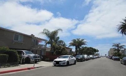 Exterior Neighborhood (street photo)