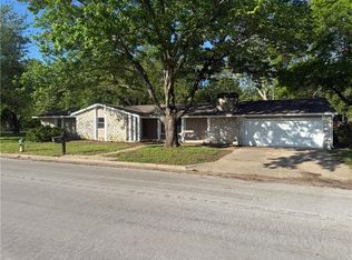 2409 Edgevale Dr, Coffeyville, KS 67337